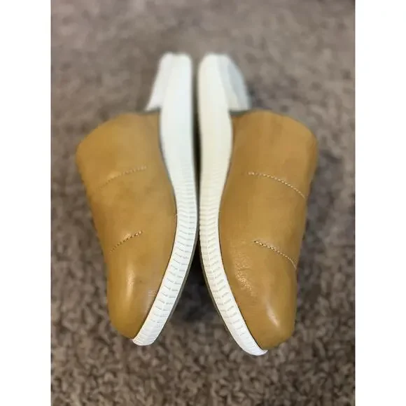 OluKai Mua ’Ili Men’s Leather Slip-On Slippers 11 Shearling Lined Tan Brown